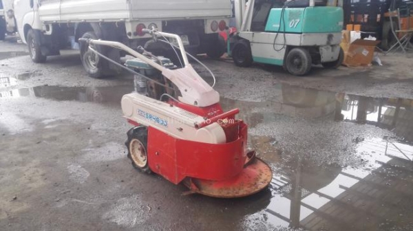 ราคา 20,000 บาท รถตัดหญ้าแบบเดินตาม SHIBAURA รุ่น SRH600 รหัสสินค้า 81004796 ติดต่อ 081-8283376  www.nihonmono.com