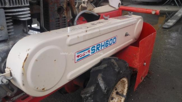 ราคา 20,000 บาท รถตัดหญ้าแบบเดินตาม SHIBAURA รุ่น SRH600 รหัสสินค้า 81004796 ติดต่อ 081-8283376 www.nihonmono.com ราคา 20,000 บาท รถตัดหญ้าแบบเดินตาม SHIBAURA รุ่น SRH600 รหัสสินค้า 81004796 ติดต่อ 081-8283376 www.nihonmono.com