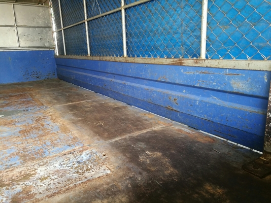 รถบรรทุก 6 ล้อมีหลังคา ยี่ห้อ ISUZU  130 แรงม้า ปีจดทะเบียน 2548