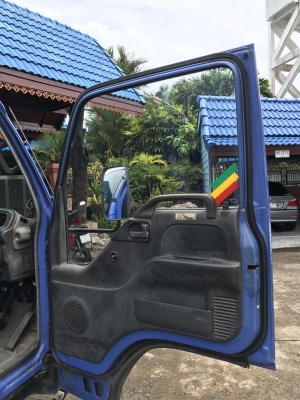 รถบรรทุก 6 ล้อมีหลังคา ยี่ห้อ ISUZU  130 แรงม้า ปีจดทะเบียน 2548