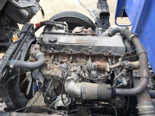 รถบรรทุก 6 ล้อมีหลังคา ยี่ห้อ ISUZU  130 แรงม้า ปีจดทะเบียน 2548