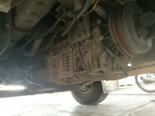 รถบรรทุก 6 ล้อมีหลังคา ยี่ห้อ ISUZU  130 แรงม้า ปีจดทะเบียน 2548