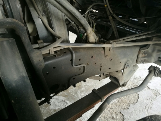 รถบรรทุก 6 ล้อมีหลังคา ยี่ห้อ ISUZU  130 แรงม้า ปีจดทะเบียน 2548