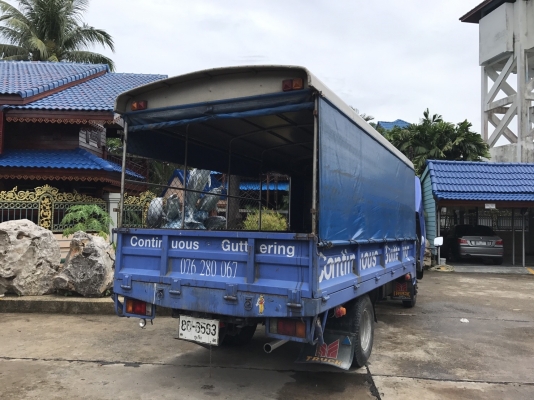 รถบรรทุก 6 ล้อมีหลังคา ยี่ห้อ ISUZU  130 แรงม้า ปีจดทะเบียน 2548