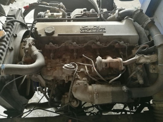 รถบรรทุก 6 ล้อมีหลังคา ยี่ห้อ ISUZU  130 แรงม้า ปีจดทะเบียน 2548