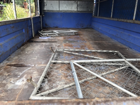 รถบรรทุก 6 ล้อมีหลังคา ยี่ห้อ ISUZU  130 แรงม้า ปีจดทะเบียน 2548
