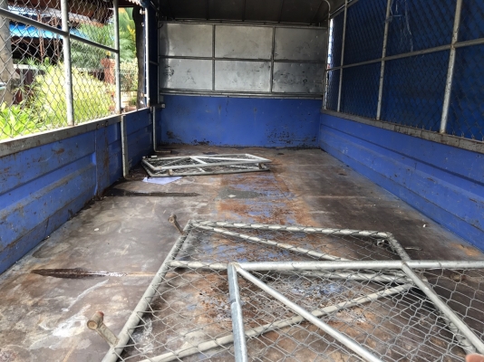 รถบรรทุก 6 ล้อมีหลังคา ยี่ห้อ ISUZU  130 แรงม้า ปีจดทะเบียน 2548