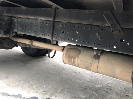 รถบรรทุก 6 ล้อมีหลังคา ยี่ห้อ ISUZU  130 แรงม้า ปีจดทะเบียน 2548