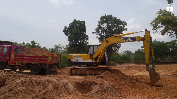 รถขุดโกเบโก้ 100/// เก่านอก เครื่องเดิมปั๊มเดิมใช้งานในไทยได้ 4 เดือน เครื่องแน่นเอวแน่นปั้มแน่นเอกสารอินวอยไบเทคหนาลดเหลือครบไม่แตกไม่หลวม ราคา 795 000 บาท ต่อรองหน้างานครับดูรถได้ที่ศรีสะเกษครับ โทร 087 5511 464 Dtac 06 3635 9242 AIS เอกสารอินวอยครับ