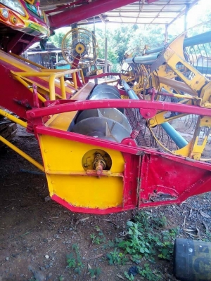 ขายรถเกี่ยวข้าวเกษตรปี56 ปลดหนี้เครื่อง240 HINO JO8Cเทอร์โบว์ สภาพเดิมสวยใช้นาปี