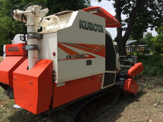 ขายรถเกี่ยวข้าว DC70G ปี55 ใช้งาน1700ชั่วโมง สภาพพร้อมใช้งาน เอกสารพร้อมโอน ราคา430,000 สนใจโทร 090-8588220คุณนะ 093-3258446คุณบิว เว็บไซต์ส่วนตัว www.narong2truck.com www.truck.in.th/498 ID: narong498 ID: 09332584461 เพจ Facebook ณรงค์ ซื้อขายรถมือสอง กล