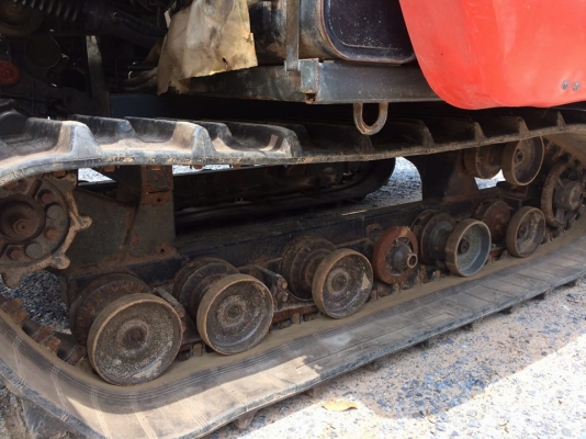 ขายรถเกี่ยวข้าว DC70G ปี55 ใช้งาน1700ชั่วโมง สภาพพร้อมใช้งาน เอกสารพร้อมโอน ราคา430,000 สนใจโทร 090-8588220คุณนะ 093-3258446คุณบิว เว็บไซต์ส่วนตัว www.narong2truck.com www.truck.in.th/498 ID: narong498 ID: 09332584461 เพจ Facebook ณรงค์ ซื้อขายรถมือสอง กล