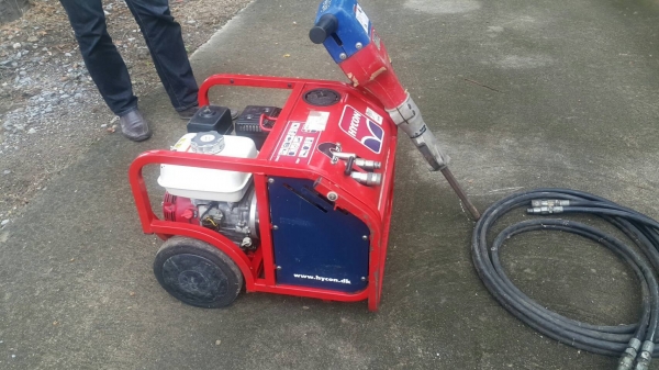 ขายเครื่องสกัดคอนกรีต (ลม)สภาพดีเหมือนใหม่