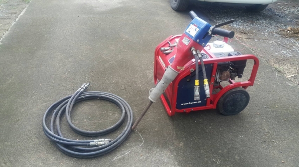 ขายเครื่องสกัดคอนกรีต (ลม)สภาพดีเหมือนใหม่