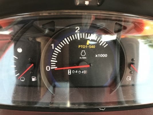 รถไถคูโบต้า L3608SP(4WD)2เพลา รุ่นใหม่ล่าสุด ใช้งาน 400 ชั่วโมง เล่มพร้อมค่ะ ขายราคา 368,000 บาท รถจดทะเบียนปี 57 พร้อมอุปกรณ์ใบมีดหน้าและผานพรวน สนใจโทร 081-9136451  ขอดูรูป line:bow6451 ค่ะ  พร้อมจัดส่งฟรี