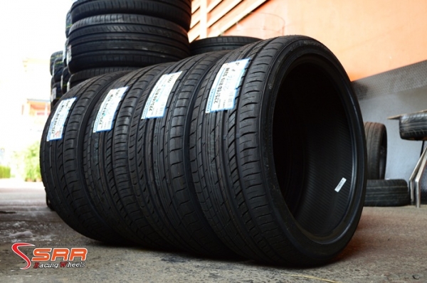 TOYO C1S 225/40R19 เส้นละ 8,500 บาท TOYO C1S 225/40R19 เส้นละ 8,500 บาท