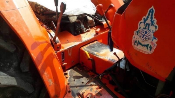 ขาย 149,000 บาท KUBOTA L3408 เครื่องดี ปั้มแรง อุปกร ( ใบมีด หาง6 ) เอกสารเล่มทะเบียน รถอยู่ จ.สกลนตร โทร&ไอดีไลน์ 0610710295 ขาย 149,000 บาท KUBOTA L3408 เครื่องดี ปั้มแรง อุปกร ( ใบมีด หาง6 ) เอกสารเล่มทะเบียน รถอยู่ จ.สกลนตร โทร&ไอดีไลน์ 0610710295