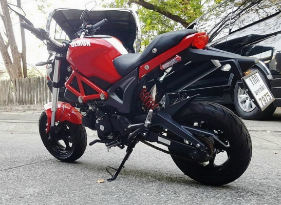 DEMON ปี2015 ไมล์วิ่ง 3000โลเอง เดิมทั้งคัน DEMON ปี2015 ไมล์วิ่ง 3000โลเอง เดิมทั้งคัน