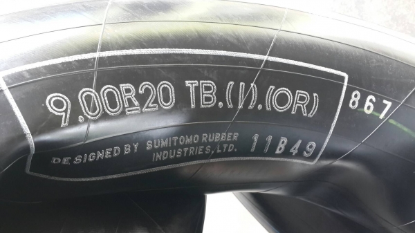 ขายยางลมโฟล์คลิฟท์ ขนาด  900-20  ใหม่ครบชุด ราคาถูก