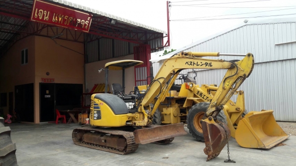 รถขุด Komatsu PC40MR-2 เก่าญี่ปุ่น