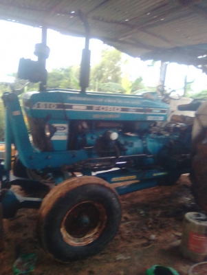 ขายรถไถ FORD 6610  T5  พร้อมใช้งานคับ อุปกร ผานหน้า + ผานหลัง เอกสารอินวอย  ราคา 470000  ( ต่อลอง ) ดูรถที จ.บุริรัมย์  สอบถามทีเบอร์ วันทูคอล 098 668-3479 dtac 094 283-9369 สิทธิ์ คับ