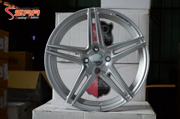 GENESIS GS802 ขอบ17 4H100 สเปกใส่เก๋ง วงละ 4,000 บาท