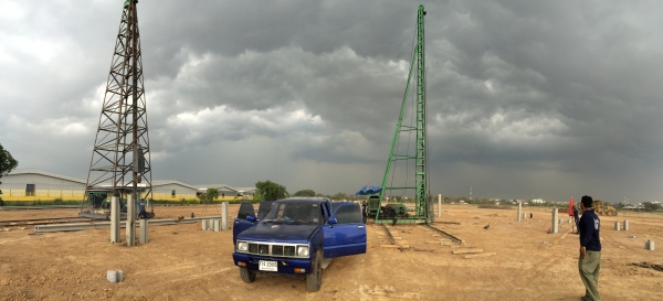 ปั้นจั้นตอกเสาเข็ม รับเหมา