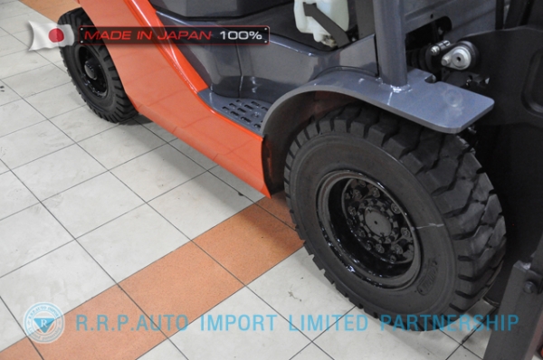 ขายรถโฟล์คลิฟท์มือสอง TOYOTA รุ่น 8FD20-14854 นำเข้าจากประเทศญี่ปุ่น 100\% ไม่เคยใช้งานในไทย