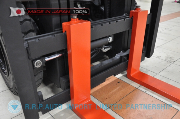 ขายรถโฟล์คลิฟท์มือสอง TOYOTA รุ่น 8FD20-14854 นำเข้าจากประเทศญี่ปุ่น 100\% ไม่เคยใช้งานในไทย