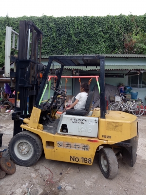 รถโฟล์คลิฟท์ รถโฟล์คลิฟท์