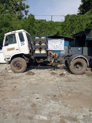 โฟล์คลิฟท์ไฟฟ้า โฟล์คลิฟท์ไฟฟ้า