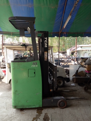 โฟล์คลิฟท์ไฟฟ้า