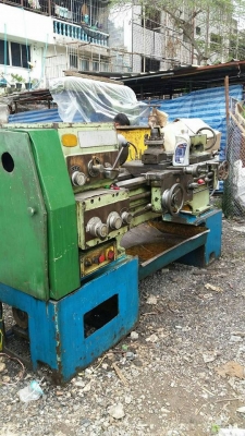 ขายเครื่องกลึง5.5ฟุต3เพลามีปั๊มน้ำครบราคาสุดพิเศษครับ