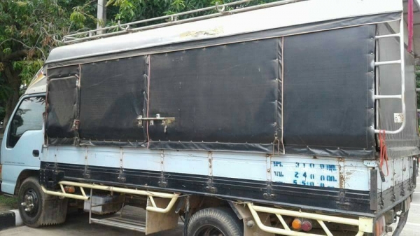 ขาย 6 ล้อ isuzu 110 เเรงม้า  nkr รถห้างเเท้ ยาว 4.3เมตร