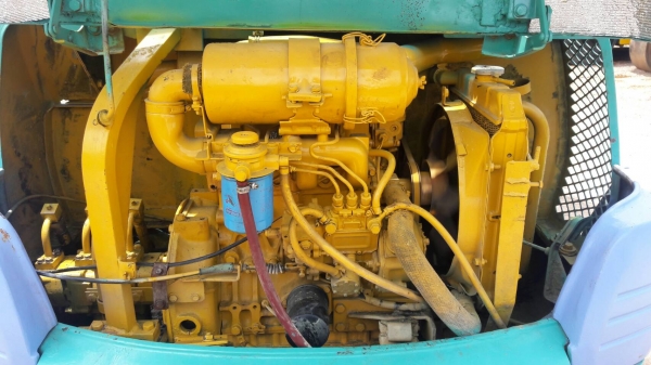 KOMATSU PC 25-7 เก่านอก ทำสีใหม่