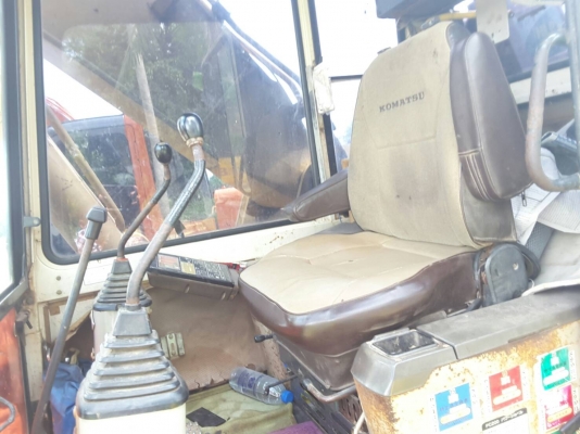 ขาย!! >>> Komatsu Pc200 รุ่น 5 <<< เบอร์ติดต่อ 098-7155789