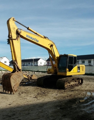 ขายด่วน!! KOMATSU PC200-7 สภาพสวยค่ะ