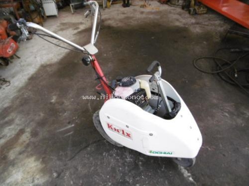 รถเก็บเกี่ยวพืชหัวใต้ดิน OCHIAI KR-1X รหัสสินค้า : 80803411 ราคาเพียง14,000 บาท www.nihonmono.com