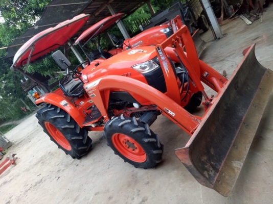 ขายรถไถ 47 แรงม้า อุปกรณ์ 3 ชิ้น