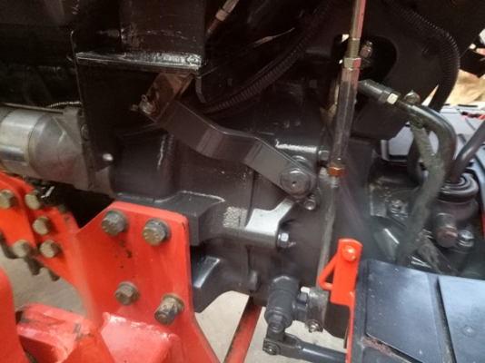 ขายรถไถ 47 แรงม้า อุปกรณ์ 3 ชิ้น