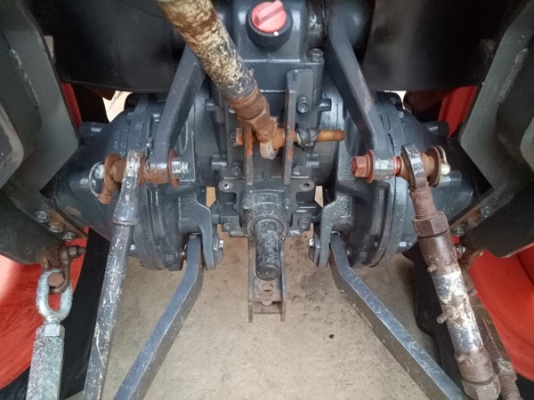 ขายรถไถ 47 แรงม้า อุปกรณ์ 3 ชิ้น