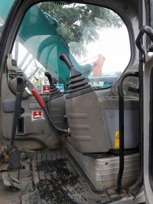 ขายKOBELCO SK60SR-1E  เก่าญี่ปุ่นแทั  สภาพสวย  มีลายแย๊ก  มีผานหน้า  ลองระบบกันได้ทุกวัน  โทร  089-3818694  ดวงนภา