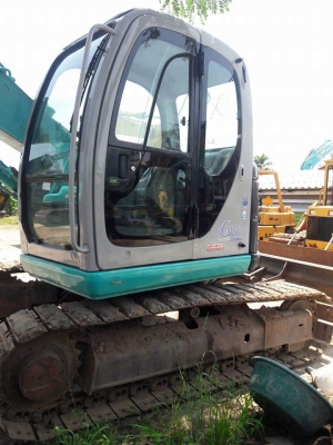 ขายKOBELCO SK60SR-1E  เก่าญี่ปุ่นแทั  สภาพสวย  มีลายแย๊ก  มีผานหน้า  ลองระบบกันได้ทุกวัน  โทร  089-3818694  ดวงนภา