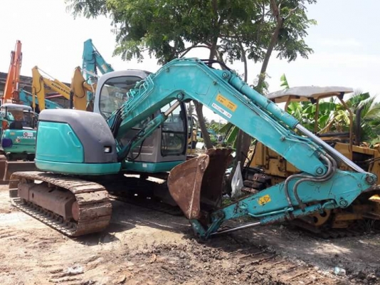 ขายKOBELCO SK60SR-1E  เก่าญี่ปุ่นแทั  สภาพสวย  มีลายแย๊ก  มีผานหน้า  ลองระบบกันได้ทุกวัน  โทร  089-3818694  ดวงนภา