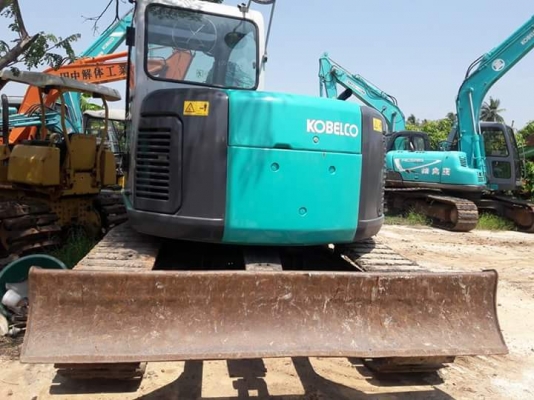 ขายKOBELCO SK60SR-1E  เก่าญี่ปุ่นแทั  สภาพสวย  มีลายแย๊ก  มีผานหน้า  ลองระบบกันได้ทุกวัน  โทร  089-3818694  ดวงนภา