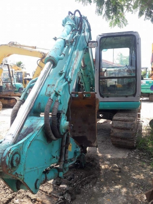 ขายKOBELCO SK60SR-1E  เก่าญี่ปุ่นแทั  สภาพสวย  มีลายแย๊ก  มีผานหน้า  ลองระบบกันได้ทุกวัน  โทร  089-3818694  ดวงนภา