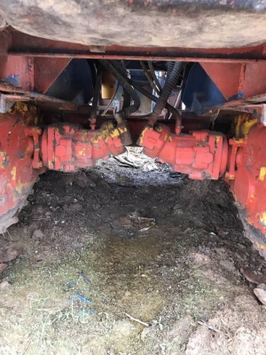 ขาย 595,000 บาท รถเกี่ยว อุ้ม 2.5 ตัน ตั้วเดิน 12 HT ปั้มดากิ้นส์ 23 โช่ 45 ข้อ รอลเลอร์ 10 ลูก ตู้นวด 6.5 ครึ่ง เครื่อง 6D16 Turbo -220 แรง   รถอยู่ จ.สมุทรสาคร โทร&amp;ไอดีไลน์  0610710295