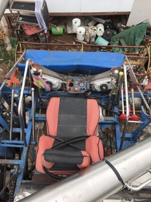 ขาย 595,000 บาท รถเกี่ยว อุ้ม 2.5 ตัน ตั้วเดิน 12 HT ปั้มดากิ้นส์ 23 โช่ 45 ข้อ รอลเลอร์ 10 ลูก ตู้นวด 6.5 ครึ่ง เครื่อง 6D16 Turbo -220 แรง   รถอยู่ จ.สมุทรสาคร โทร&amp;ไอดีไลน์  0610710295