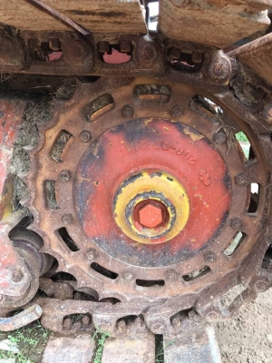 ขาย 595,000 บาท รถเกี่ยว อุ้ม 2.5 ตัน ตั้วเดิน 12 HT ปั้มดากิ้นส์ 23 โช่ 45 ข้อ รอลเลอร์ 10 ลูก ตู้นวด 6.5 ครึ่ง เครื่อง 6D16 Turbo -220 แรง   รถอยู่ จ.สมุทรสาคร โทร&amp;ไอดีไลน์  0610710295