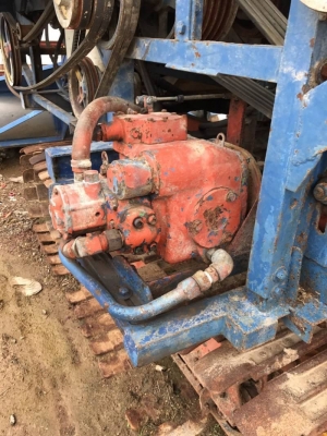 ขาย 595,000 บาท รถเกี่ยว อุ้ม 2.5 ตัน ตั้วเดิน 12 HT ปั้มดากิ้นส์ 23 โช่ 45 ข้อ รอลเลอร์ 10 ลูก ตู้นวด 6.5 ครึ่ง เครื่อง 6D16 Turbo -220 แรง   รถอยู่ จ.สมุทรสาคร โทร&amp;ไอดีไลน์  0610710295